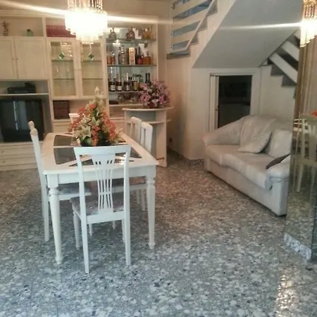 Casa Elegante